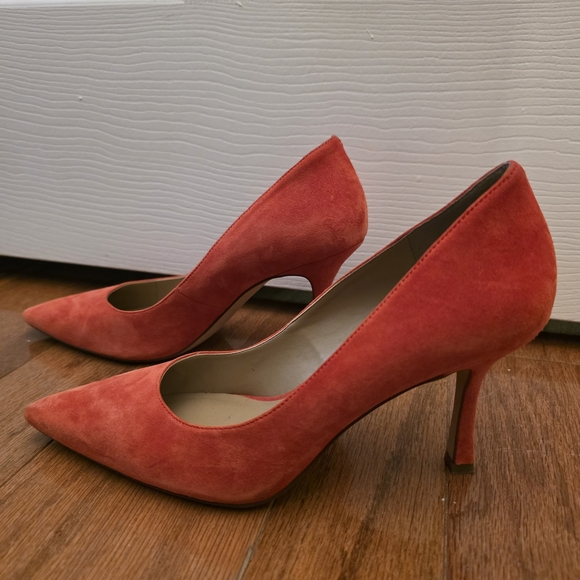 Ann Taylor Mila Red Suede Pumps - Picture 4 of 13